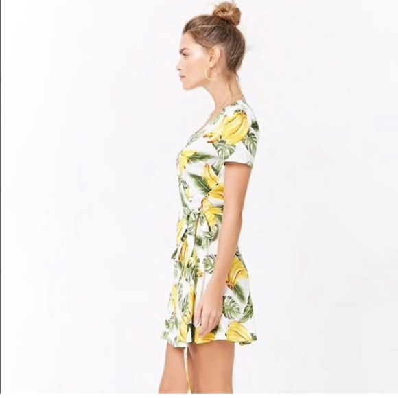 Forever 21 Dress 🍌 🏝️ 🍒 - Picture 2 of 7